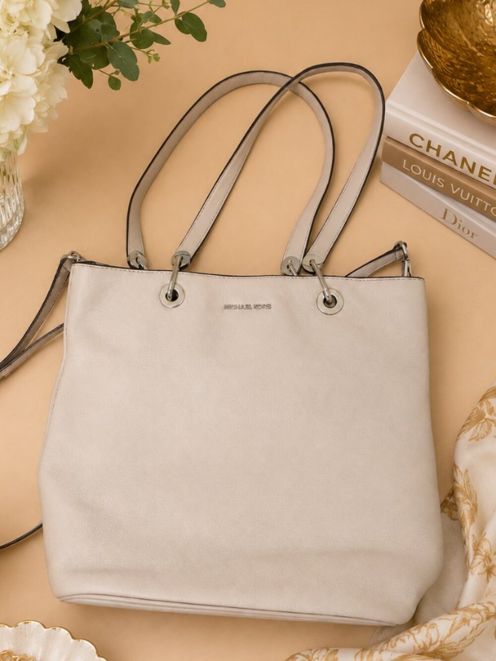 ** Like New** Michael Kors Large Pebbled Leather Tote Shoulder Bag